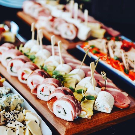 Pavillion 78 Hotel Bacau Ngoại thất bức ảnh