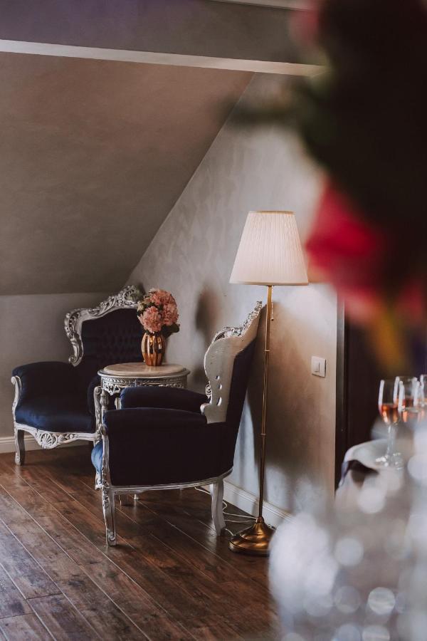 Pavillion 78 Hotel Bacau Ngoại thất bức ảnh