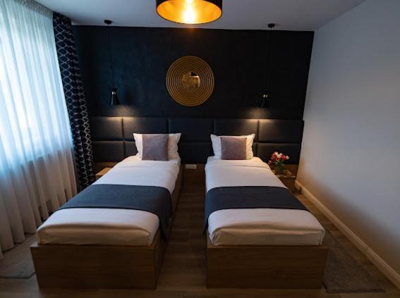 Pavillion 78 Hotel Bacau Ngoại thất bức ảnh